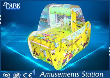 Jaune de emballage de machine de jeu d'arcade de boule de loterie de bataille d'abeille de jeu d'enfants